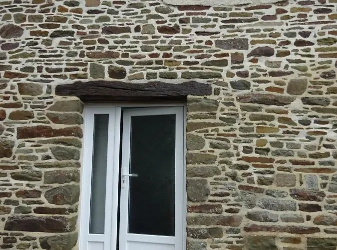 컨트리하우스 La Cour Du Bourg Saint-Jean-des-Champs